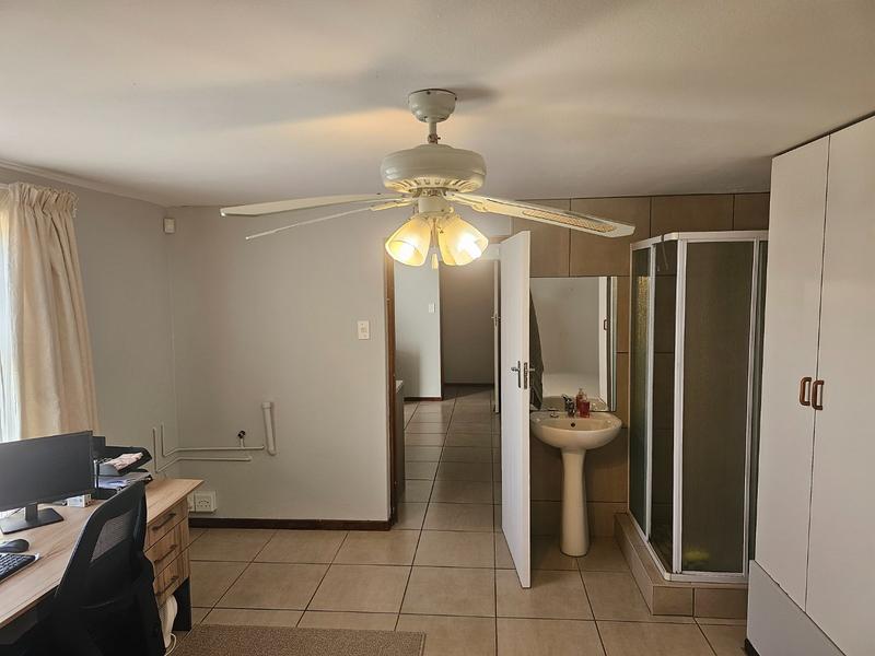 8 Bedroom Property for Sale in Mossel Bay Central Western Cape